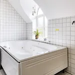 6 Person In Jerup-by Traum * Jerup