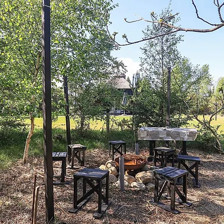 6 Person In Jerup-by Traum